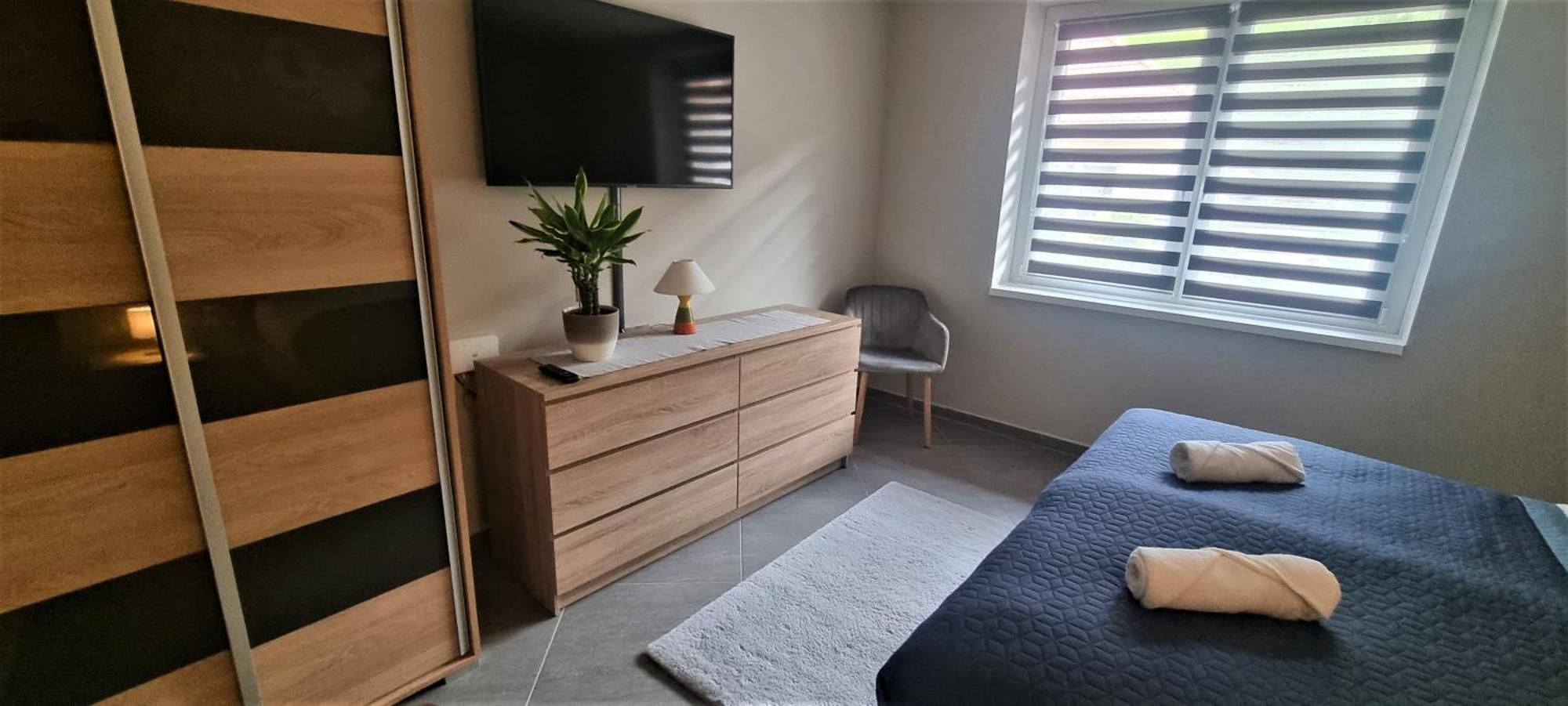 Hos-Cegledi Vendeghaz Miskolc -Oenallo Otthon, Mely Csak Az Oenoeke Экстерьер фото